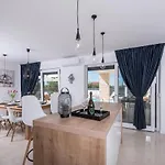 Oasis Holiday home